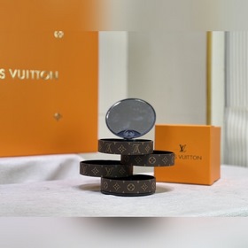 LV Louis Vuitton Шкатулка для украшений Этот шкатулка для украше