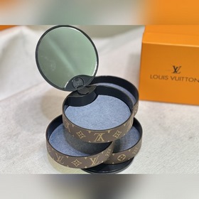 LV Louis Vuitton Шкатулка для украшений Этот шкатулка для украше