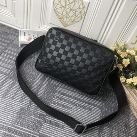 Почтовая сумка LV Sirius, модель N45286, полностью из кожи с тисн