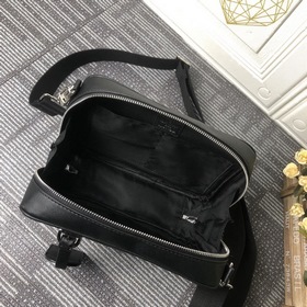 Почтовая сумка LV Sirius, модель N45286, полностью из кожи с тисн
