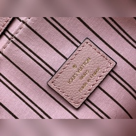 LV Модель M44018 Розовый Сумка POCHETTE MéTIS Сумка через плечо 