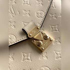 LV Модель M44881 Абрикосовый  Сумка POCHETTE MéTIS Сумка через п