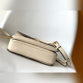 LV Модель M44881 Абрикосовый  Сумка POCHETTE MéTIS Сумка через п