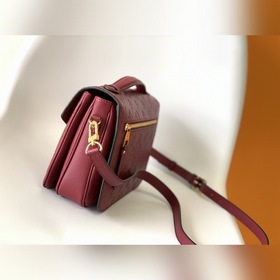 LV Модель M41486 Кизиловый  Сумка POCHETTE MéTIS Сумка через пле
