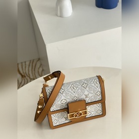 LV Dauphine маленькая сумка Модель M59480 Белый Эта сумка Dauph