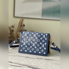 Средняя сумка LV Dauphine через плечо, модель M59631 Эта сумка D
