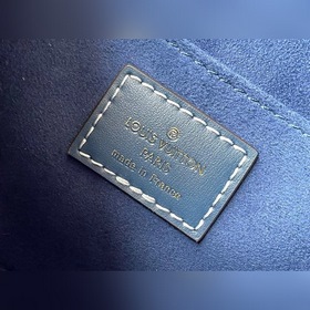 Средняя сумка LV Dauphine через плечо, модель M59631 Эта сумка D
