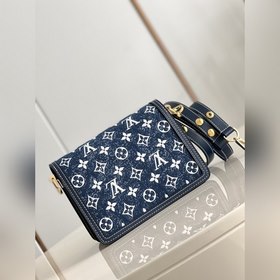 LV Dauphine Маленькая сумка через плечо Эта сумка Dauphine Small 