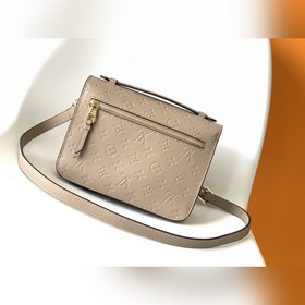 LV Модель M44881 Абрикосовый  Сумка POCHETTE MéTIS через плечо 