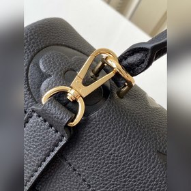 Средняя сумка LV Madeleine, модель M45976, черная Новая сумка ср