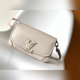 Сумка LV Buci через плечо, модель 59457, белая Эта сумка Buci из