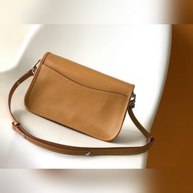 Сумка LV Buci через плечо, модель 59459, цвет карамельный Сумка 