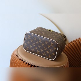 Косметичка LV Nice, сумка-клатч, модель M42265  NICE BB Косметич