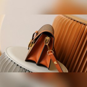 LV Nicolas Ghesquière Сумка через плечо Весной-летом 2019 года пр