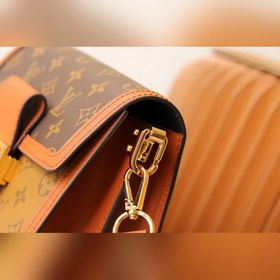 LV Nicolas Ghesquière Сумка через плечо Весной-летом 2019 года пр