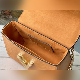 LV, модель M59686, карамельно-коричневая сумка с цепочкой Twist. 