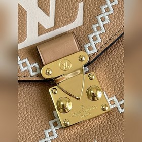 LV Модель M46028 Коричневый Сумка Pochette Metis через плечо Из