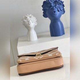 LV Модель M46028 Коричневый Сумка Pochette Metis через плечо Из