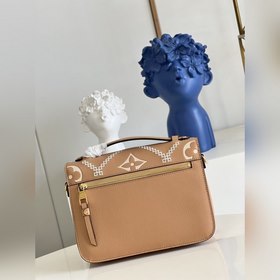 LV Модель M46028 Коричневый Сумка Pochette Metis через плечо Из