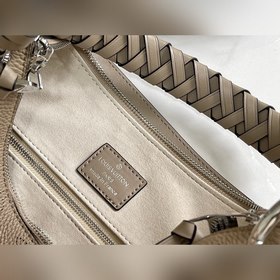 Средняя сумка LV Beaubourg Hobo Модель M56084  Средняя сумка Be