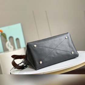 Средняя сумка LV Beaubourg Hobo, модель M56084  Средняя сумка Be
