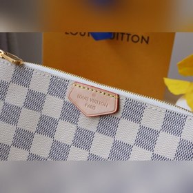LV Модель M69203  Сумка DOUBLE ZIP POCHETTE Сумка Double Zip Po