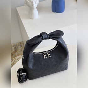 LV  Модель M20700 Черный Кожаная сумка для покупок Why Knot Мал