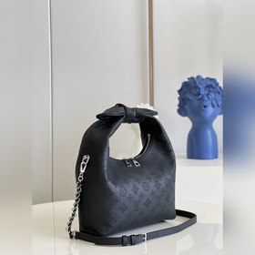 LV  Модель M20700 Черный Кожаная сумка для покупок Why Knot Мал