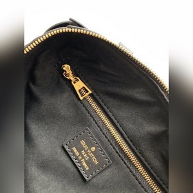 LV Модель M45393 Черная сумка Petite Malle Souple Эта сумка из к