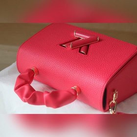 Сумка LV Twist среднего размера через плечо Средняя сумка Twist и