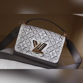 Средняя сумка LV Twist, артикул 50358 Средняя сумка Twist изгото