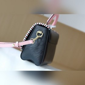 Средняя сумка LV Twist через плечо Средняя сумка Twist с уникальн