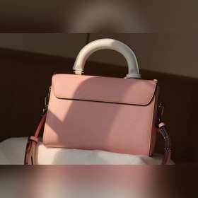 Средняя сумка LV Twist через плечо Средняя сумка Twist с уникальн