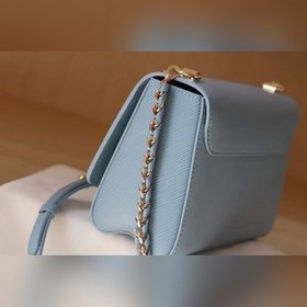Сумка LV Twist среднего размера через плечо Весна знаменует обнов