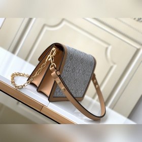 Средняя сумка LV Dauphine, модель M59483 Средняя сумка Dauphine 