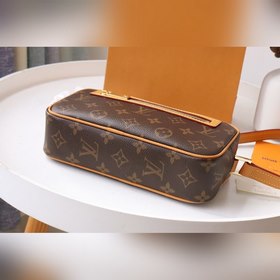 LV Подержанная сумка для трубы подмышечная сумка Модель M51183 С