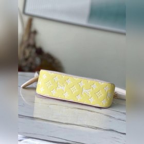 LV Bagatelle BB сумка под мышку, сумка через плечо, модель M4611