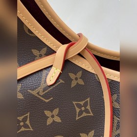 Средняя сумка LV CarryAll под мышку, модель M46197  Louis Vuitto