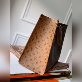 Сумка LV ONTHEGO, модель M44576 Для работы, покупок или поездки