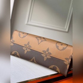 Сумка LV ONTHEGO, модель M44576 Для работы, покупок или поездки 
