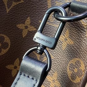 LV Sac Plat Почтовая сумка Модель M45667  Сумка Sac Plat имеет т
