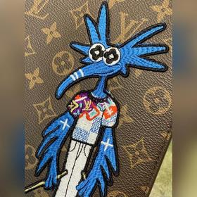 LV Sac Plat Почтовая сумка Модель M45667  Сумка Sac Plat имеет т