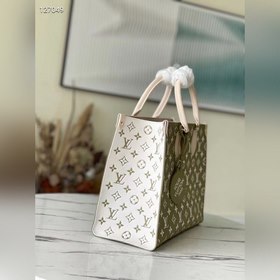 Сумка LV OnTheGo, модель M46060, зеленая с белым Сумка OnTheGo и