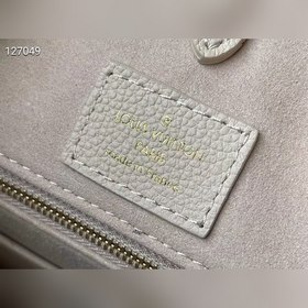 Сумка LV OnTheGo, модель M46060, зеленая с белым Сумка OnTheGo и