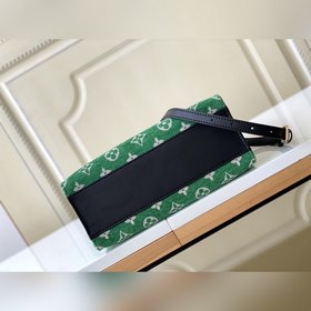 LV ONTHEGO Маленькая сумка Модель m46216 Зеленый Эта сумка OnThe