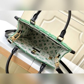 LV ONTHEGO Маленькая сумка Модель m46216 Зеленый Эта сумка OnThe