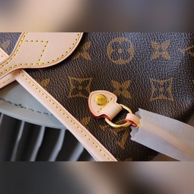 LV NEVERFULL Маленькая сумка-тоут Neverfull Small — это элегантна