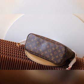 Top LV NEVERFULL Маленькая сумка-тоут Neverfull Small — это элега