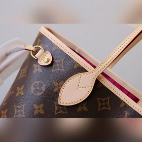 Top LV NEVERFULL Маленькая сумка-тоут Neverfull Small — это элега