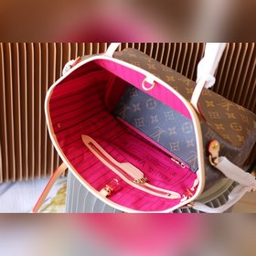 Top LV NEVERFULL Маленькая сумка-тоут Neverfull Small — это элега